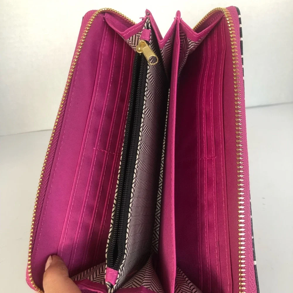 Zip-around wallet
